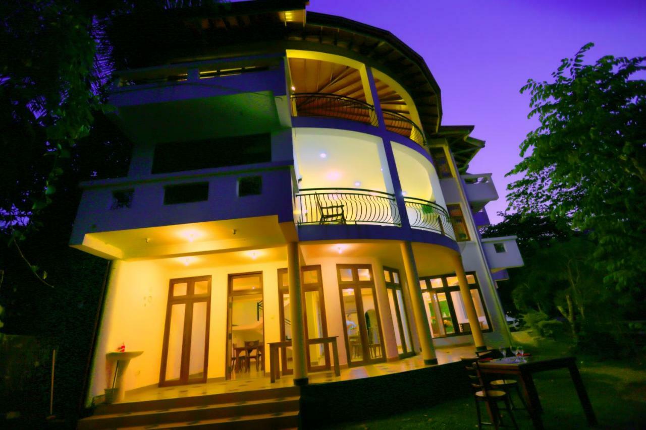 Hotel Mahaweli Spring Sirimalwatta Bagian luar foto